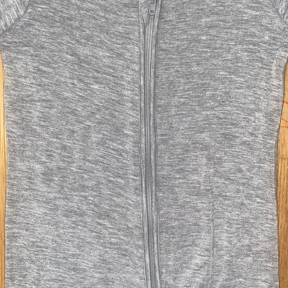 LS Heather Gray Zippy - Picture 3 of 5